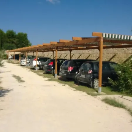 Agriturismo Casale Contenti * ムーロ・レッチェーゼ